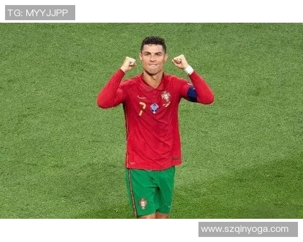 足球明星健美体形展现运动魅力与风采的精彩瞬间 足球明星健美体形展现运动魅力与风采的精彩瞬间