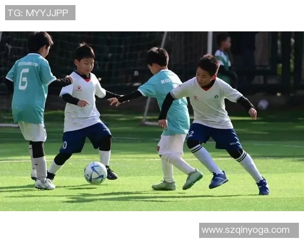 各班足球明星风采展示与精彩对决的盛会 各班足球明星风采展示与精彩对决的盛会